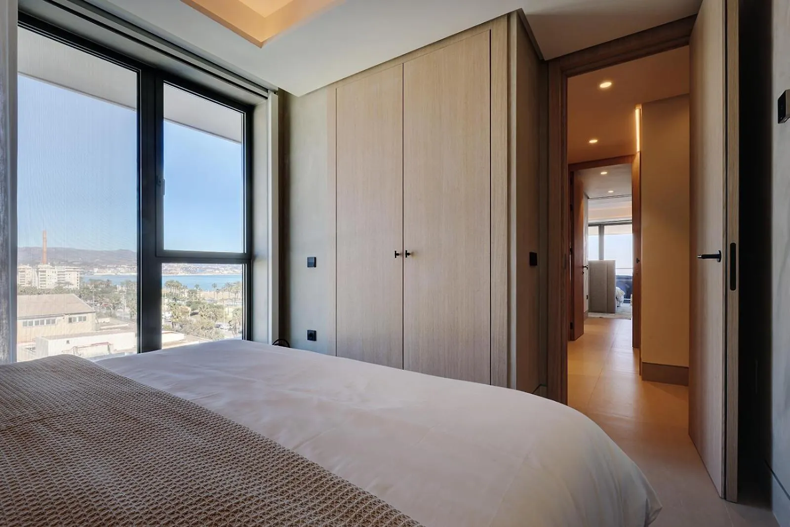 Luxury Beach Front 2 Bed Apartment In Malaga Towers Spain